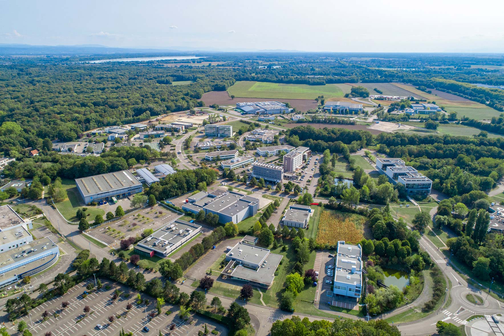 Illustration de la page Un vaste éventail de facilités dans un environnement verdoyant pour les salariés et visiteurs du Parc d’Innovation